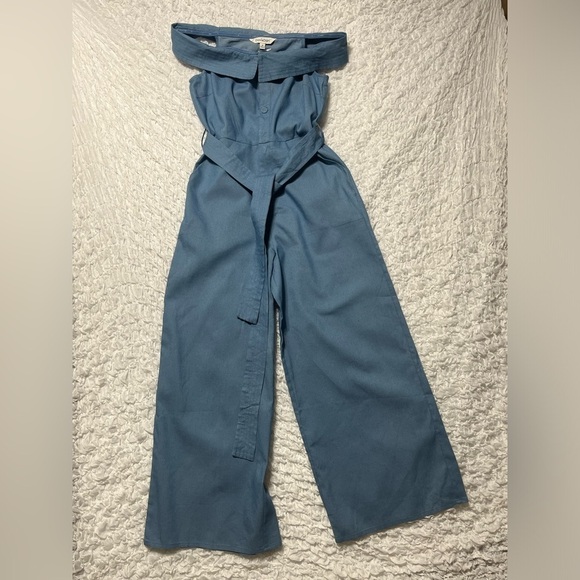 DAVI & DANI LIGHT DENIM JUMPSUIT BLUE SIZE M. - Picture 3 of 9